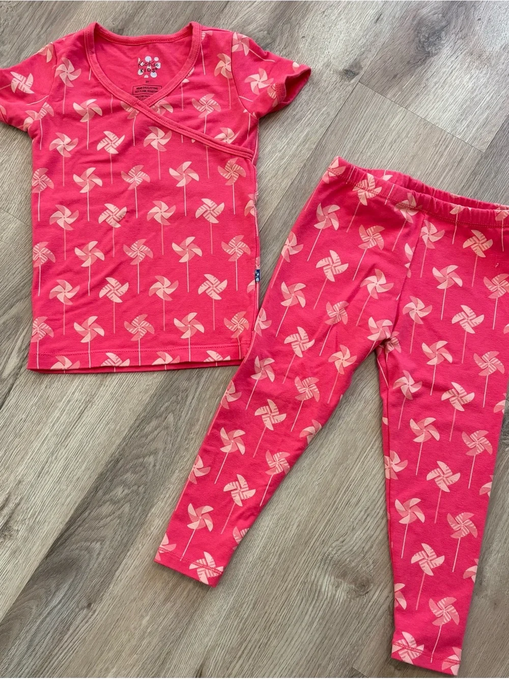 Girls Pink Pinwheel Print Pajama Set